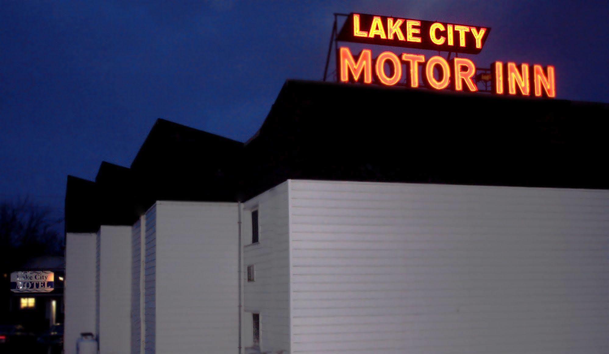 Lake City Motel Галіфакс Екстер'єр фото